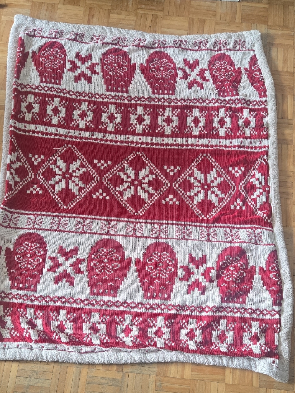Red and Cream Knitted Mitten Pattern Throw Blanket 58"×42"